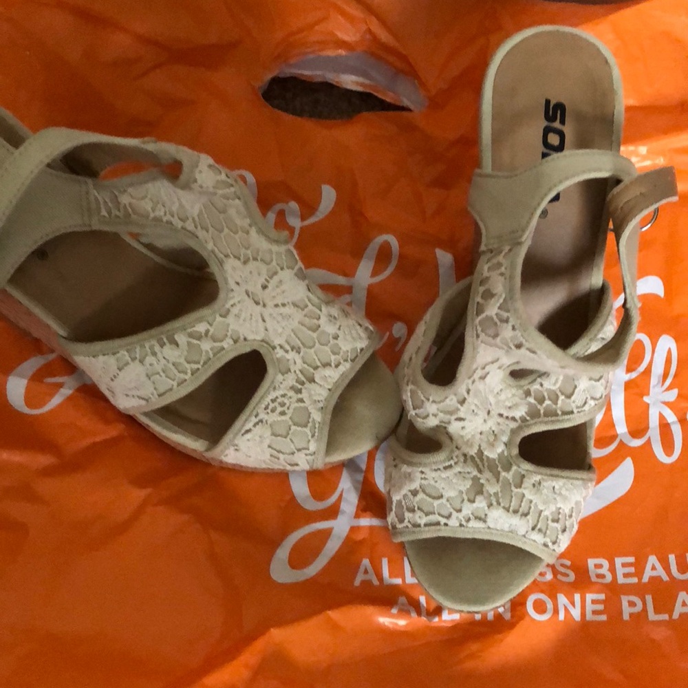 Wedges y2k